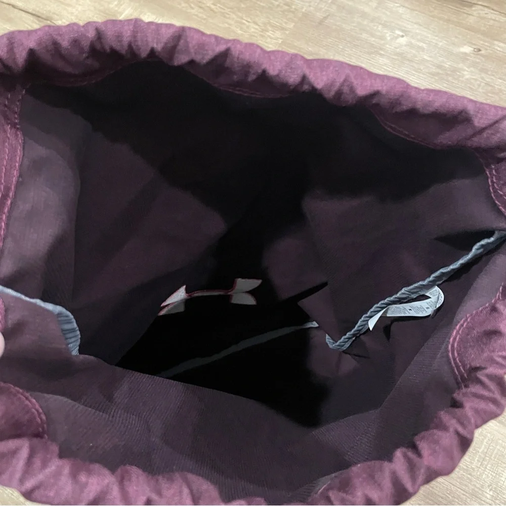 Under Armour Drawstring Backpack Purple Red Heathered Sackpack Sternum‎ Clip
